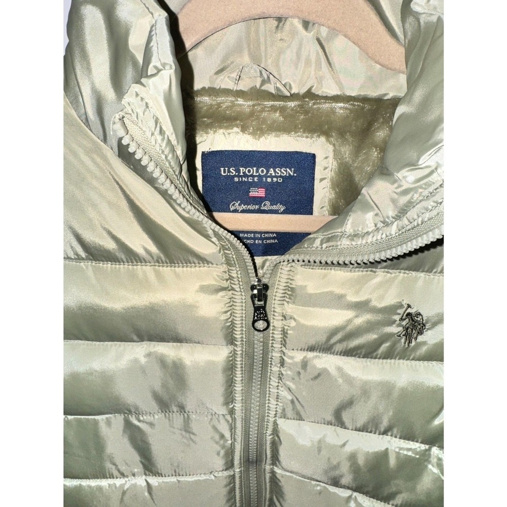 US Polo Assn Cozy Faux Fur Lined Puffer Vest with Side Pocket Size M - Picture 7 of 7